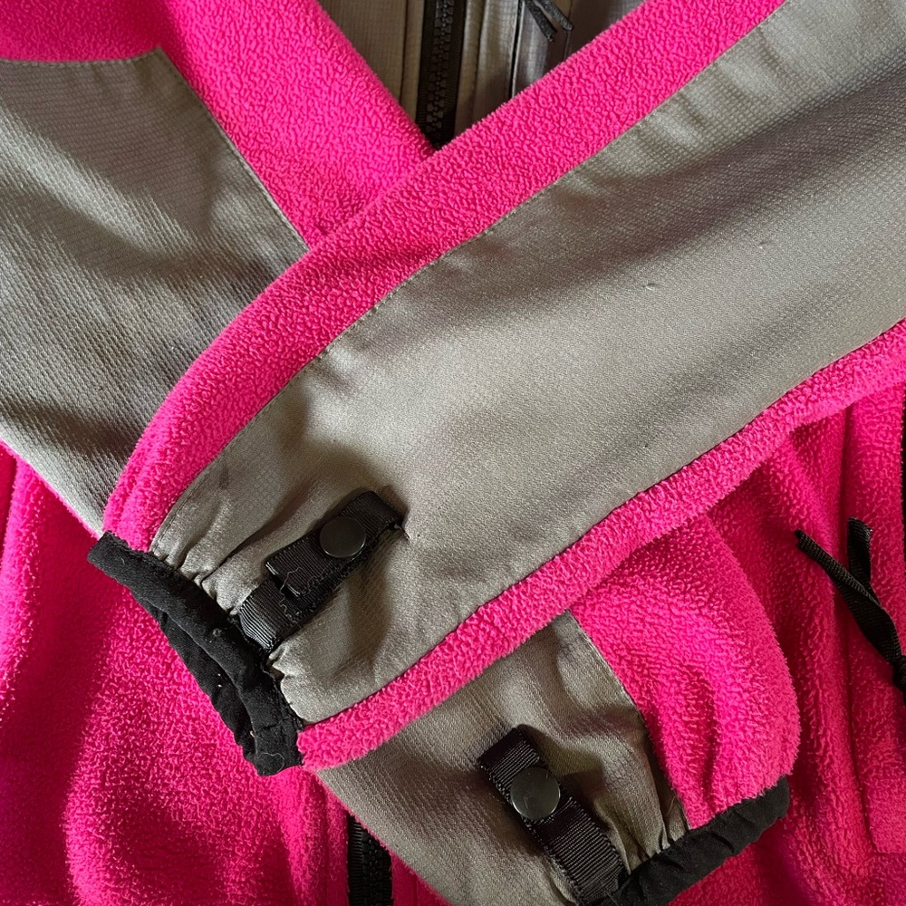 North face - Picture 3 of 6